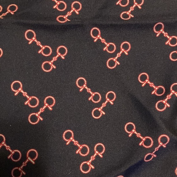 Gucci pocket square - Picture 2 of 5